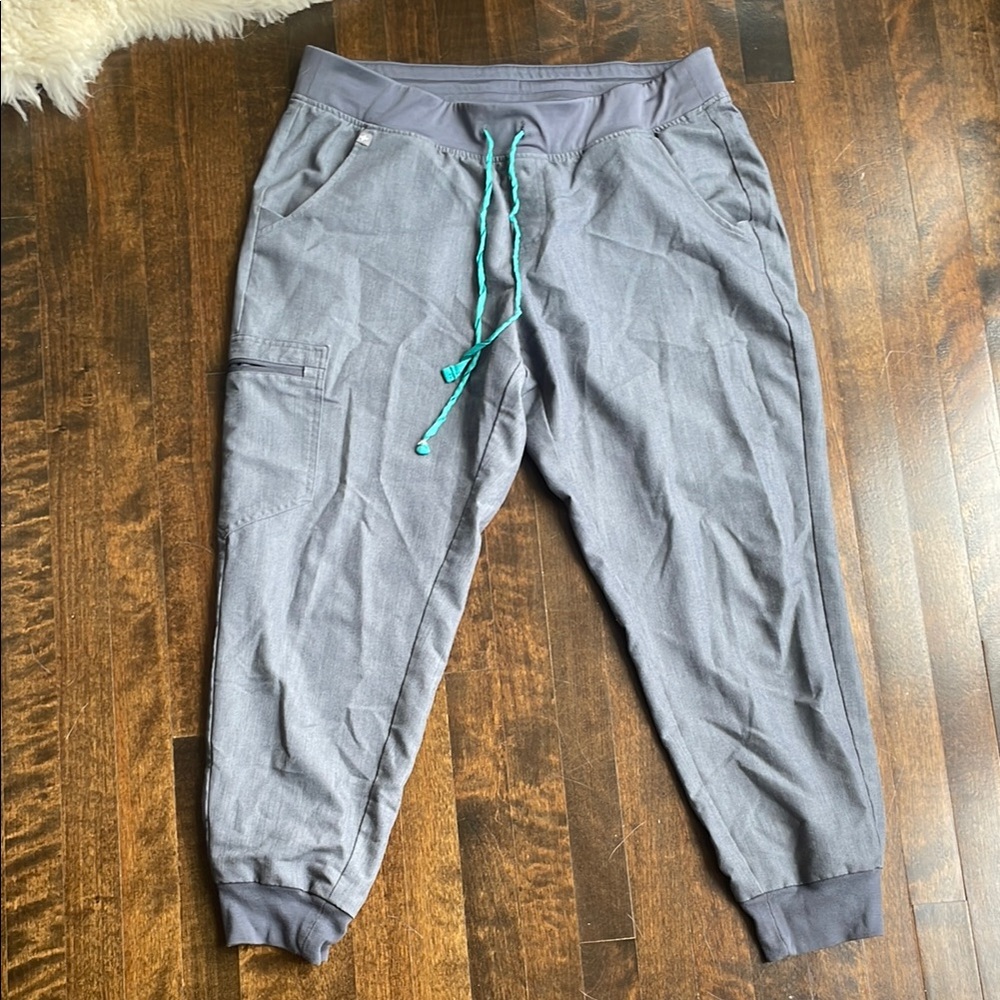 Figs Zamora jogger scrub pants high waisted graphite L petite
